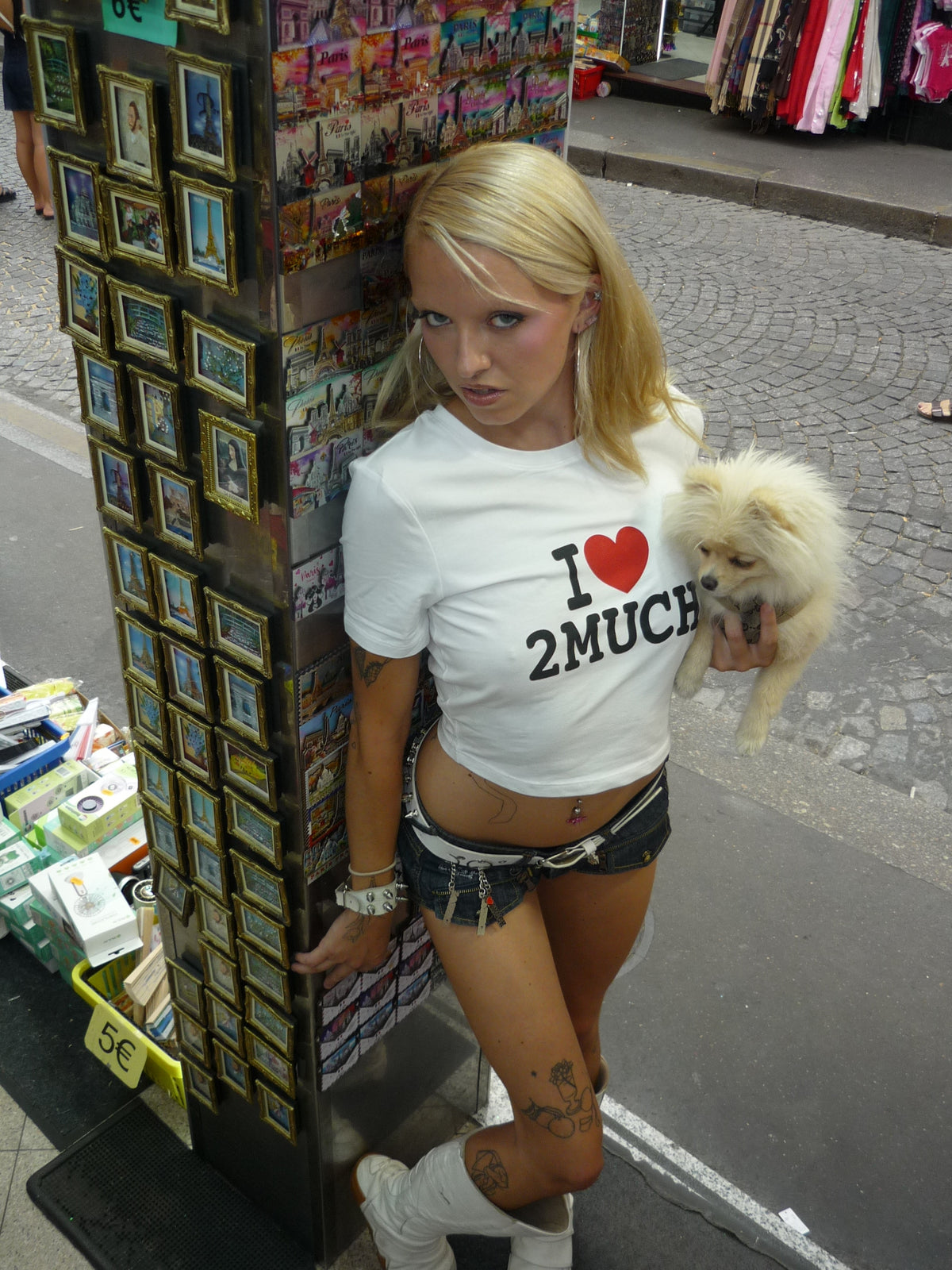 Crop-top I Love 2much | Merch Officiel